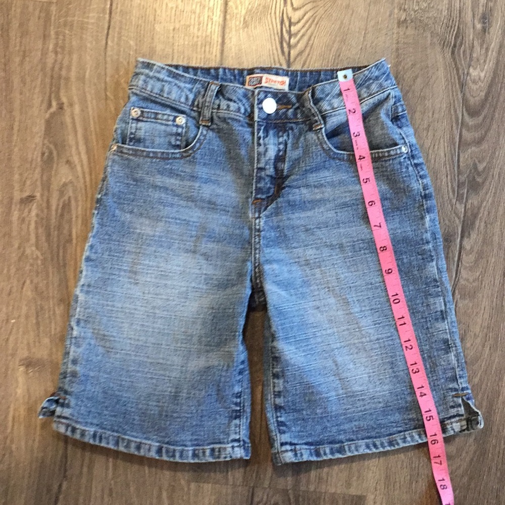 Girls size 10 stretch jean shorts
